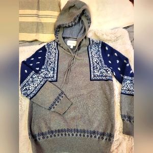 Sun + Stone Handkerchief blue and grey men's knit pullover hoodie. Size small.